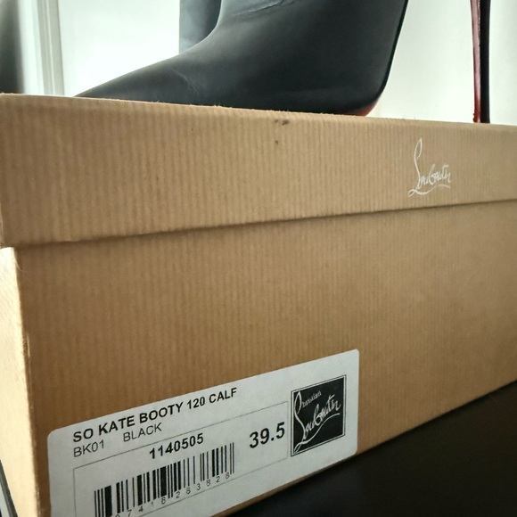 So Kate booties - Picture 3 of 5